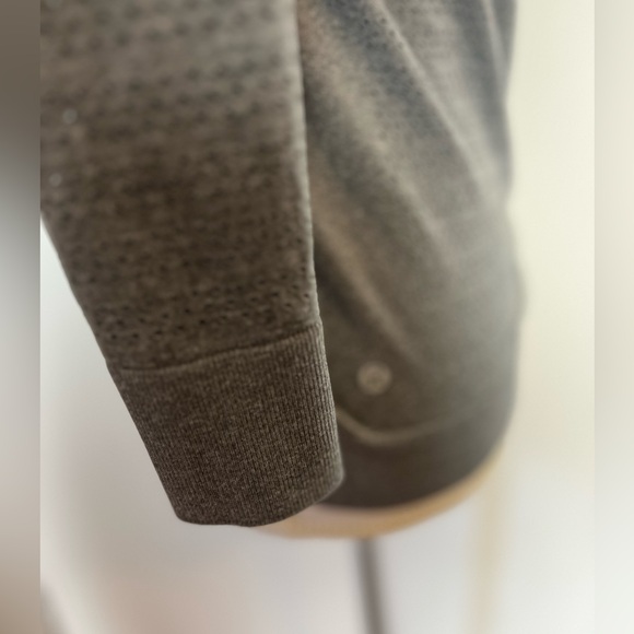 lululemon breeze by long sleeve - Picture 3 of 4